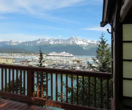 A Cabin On The Cliff Seward Exterior photo
